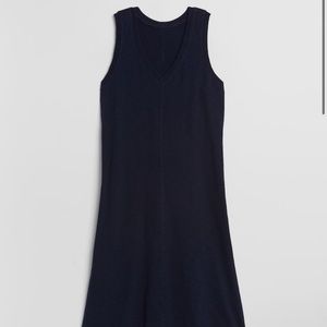 NWT Gap V-Neck Midi Dress